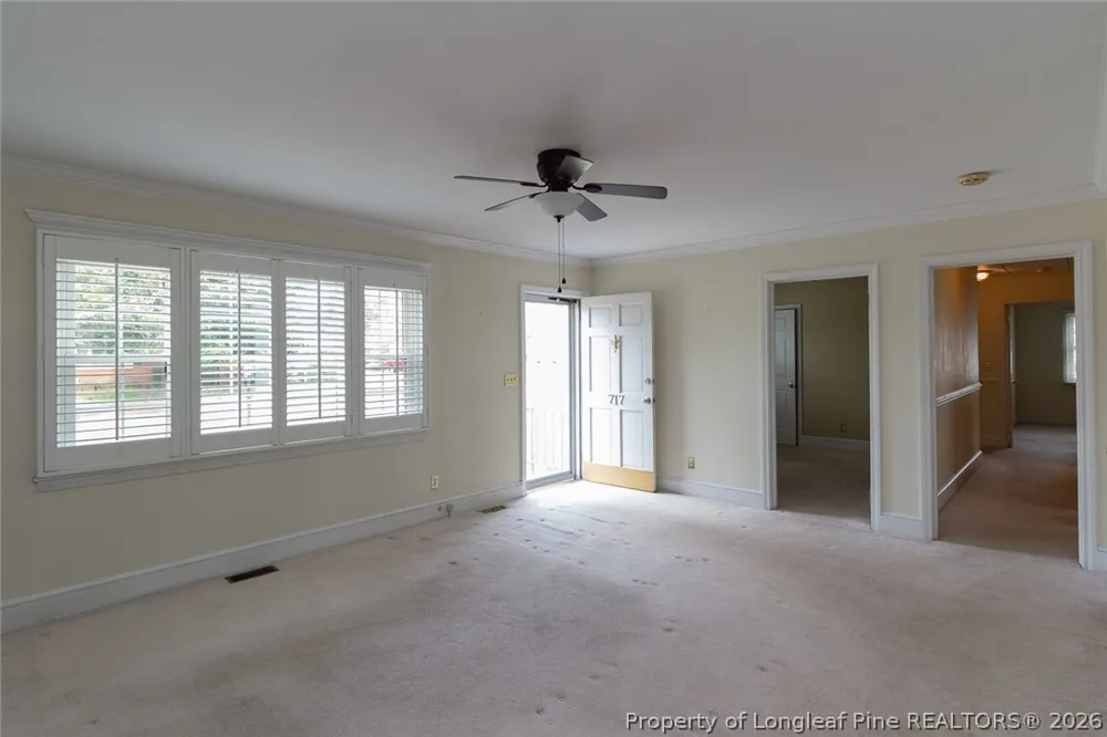 717 W Cutlar Street St Pauls, NC 28384
