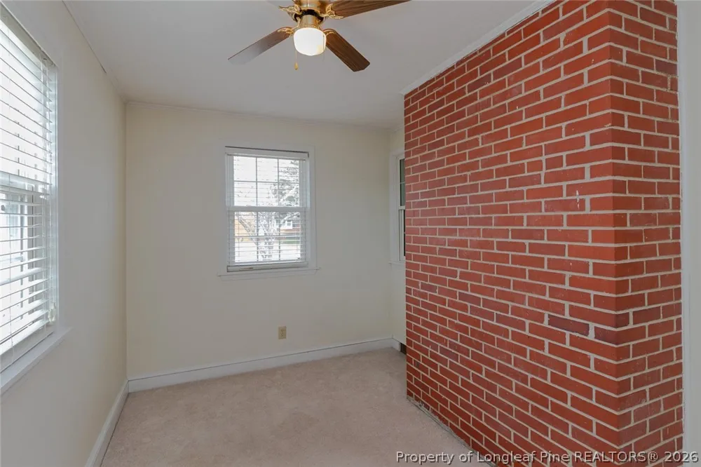 717 W Cutlar Street St Pauls, NC 28384
