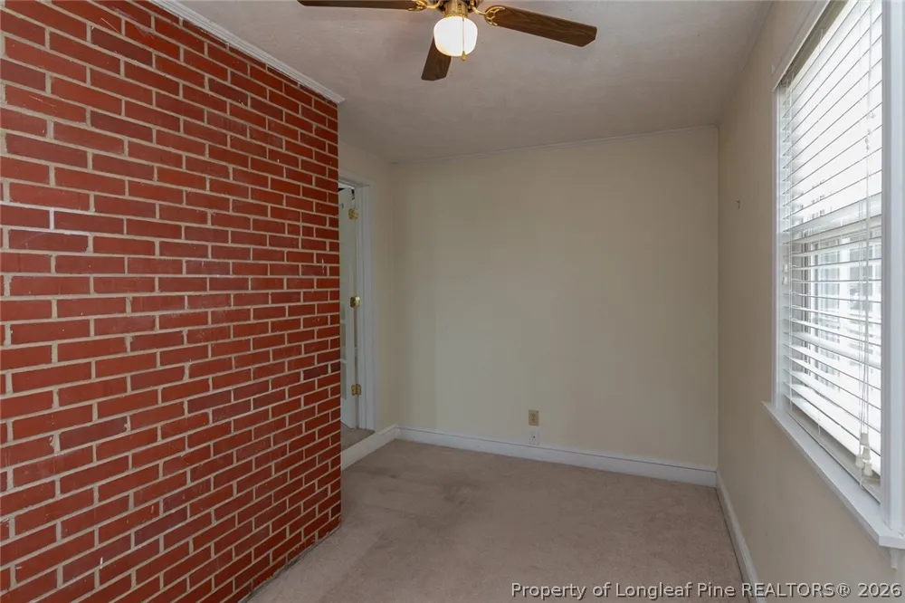 717 W Cutlar Street St Pauls, NC 28384
