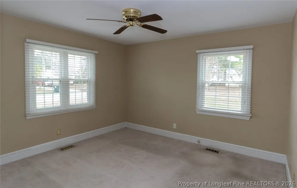 717 W Cutlar Street St Pauls, NC 28384