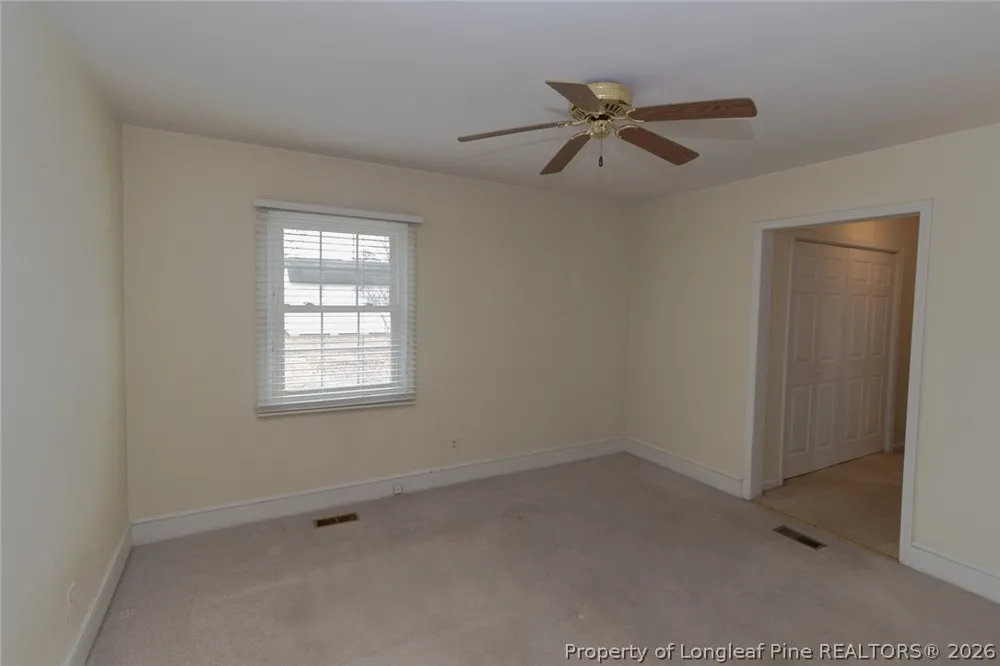 717 W Cutlar Street St Pauls, NC 28384