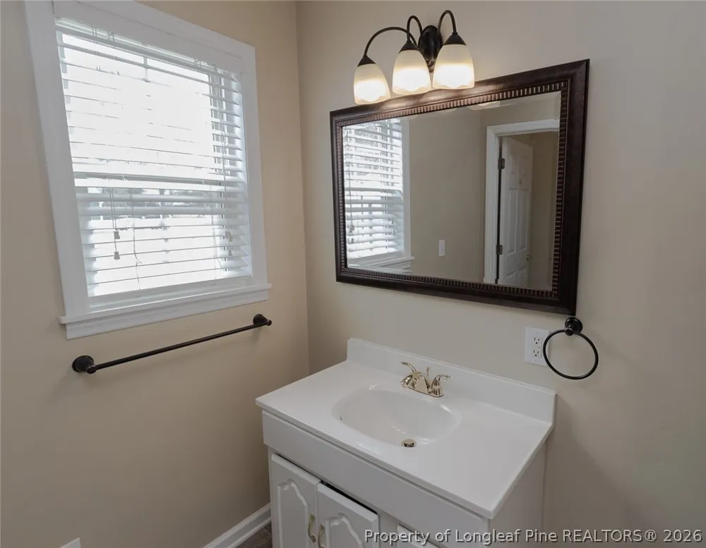 717 W Cutlar Street St Pauls, NC 28384