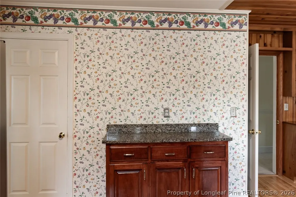 717 W Cutlar Street St Pauls, NC 28384