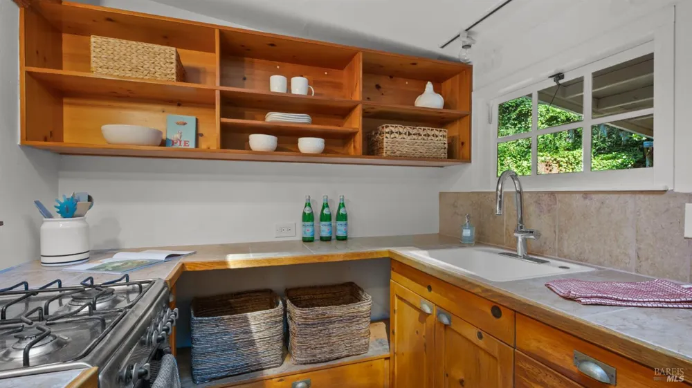 185 Tamal Road Forest Knolls, CA 94933