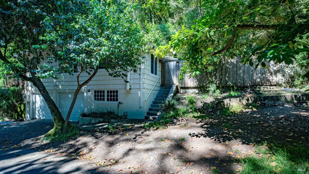 185 Tamal Road Forest Knolls, CA 94933