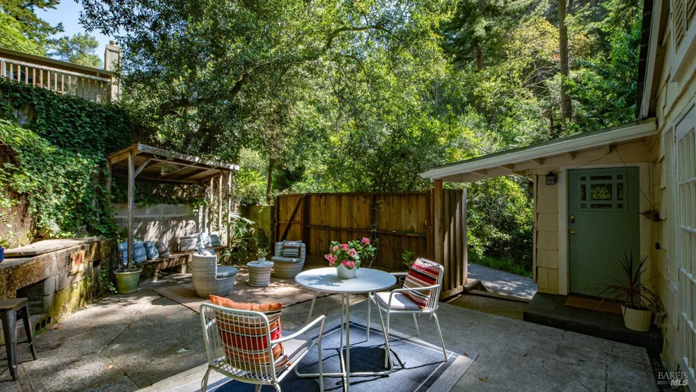 185 Tamal Road Forest Knolls, CA 94933
