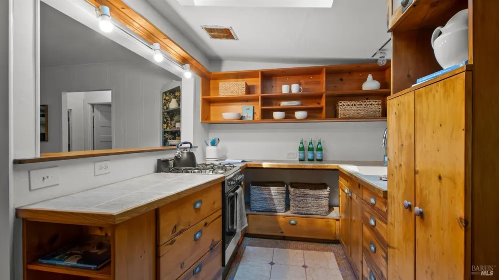 185 Tamal Road Forest Knolls, CA 94933