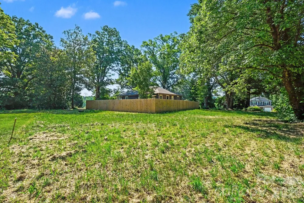 3625 Kelly Road Charlotte, NC 28216