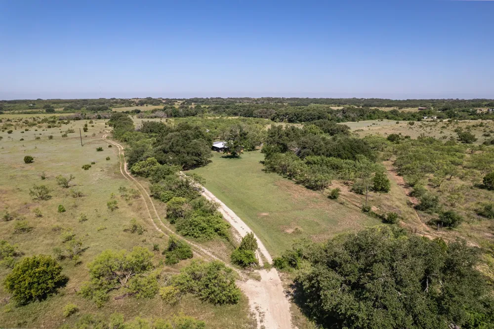 1570 FM 2805 Talpa, TX 76882