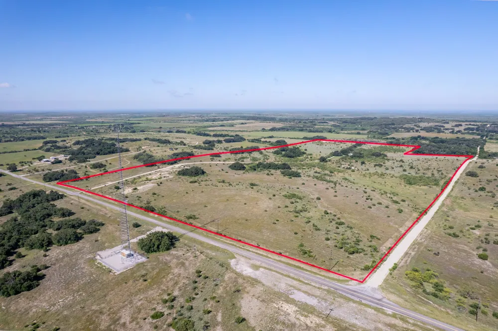 1570 FM 2805 Talpa, TX 76882