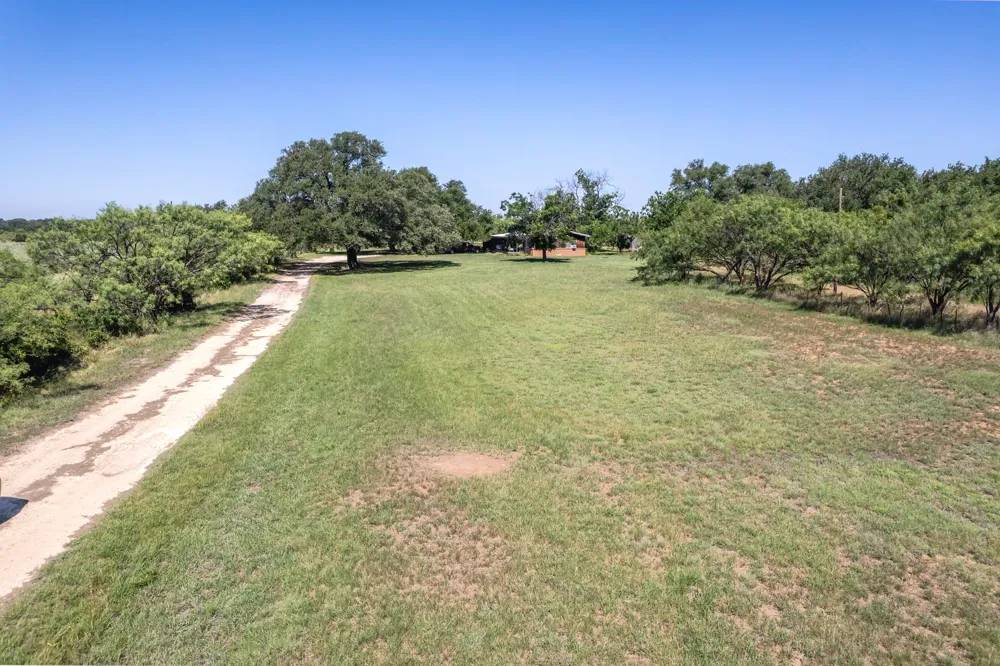 1570 FM 2805 Talpa, TX 76882