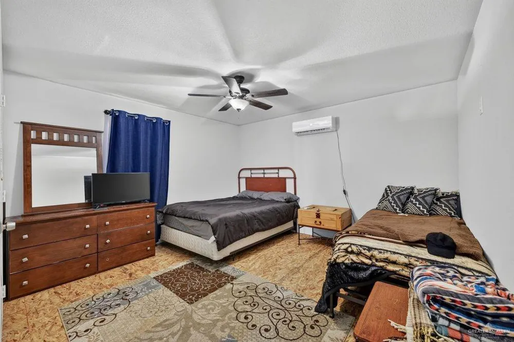 12906 8th Street Hargill, TX 78549