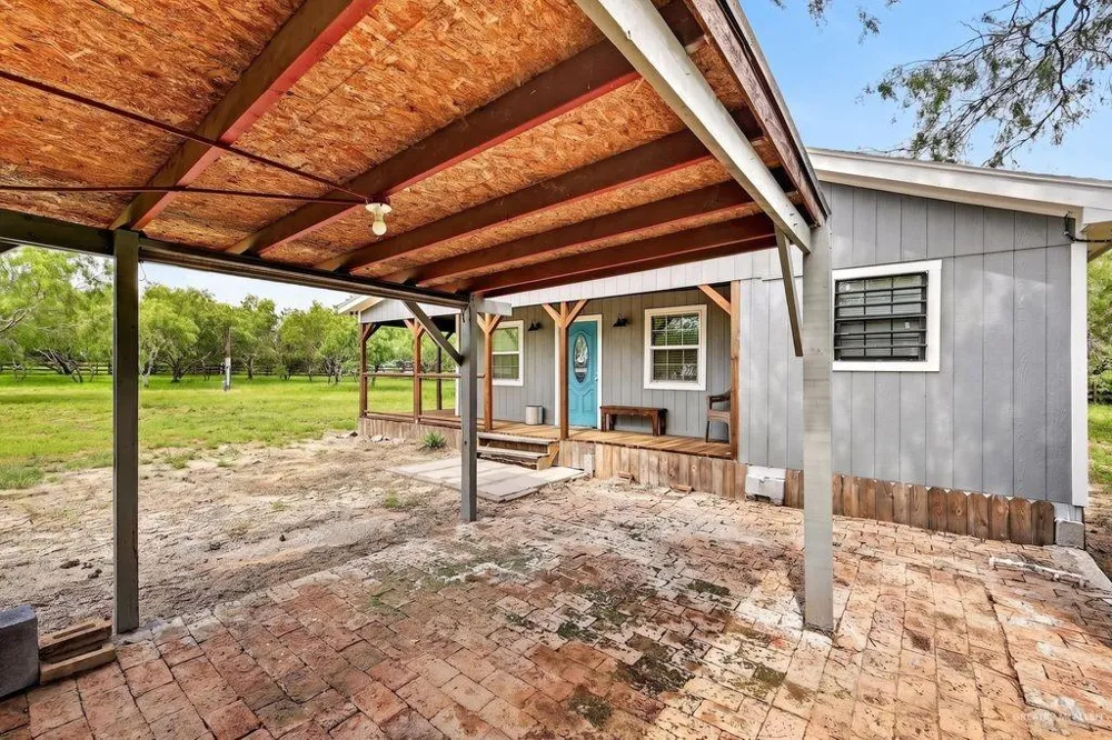 12906 8th Street Hargill, TX 78549