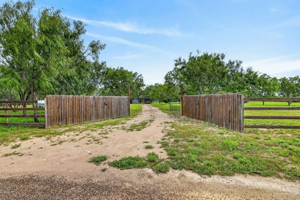 12906 8th Street Hargill, TX 78549