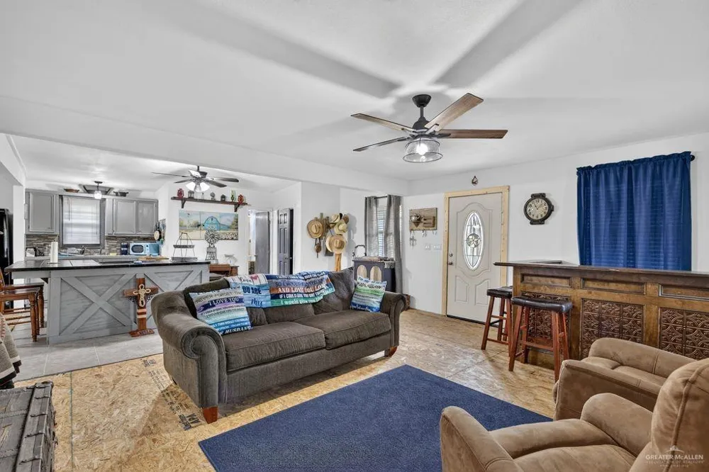 12906 8th Street Hargill, TX 78549