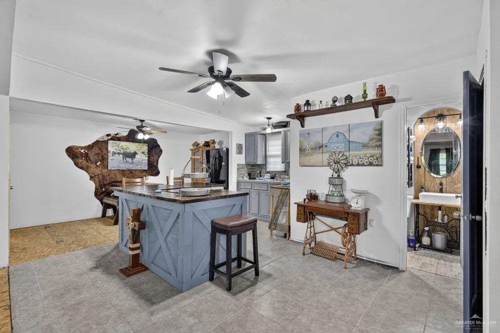 12906 8th Street Hargill, TX 78549