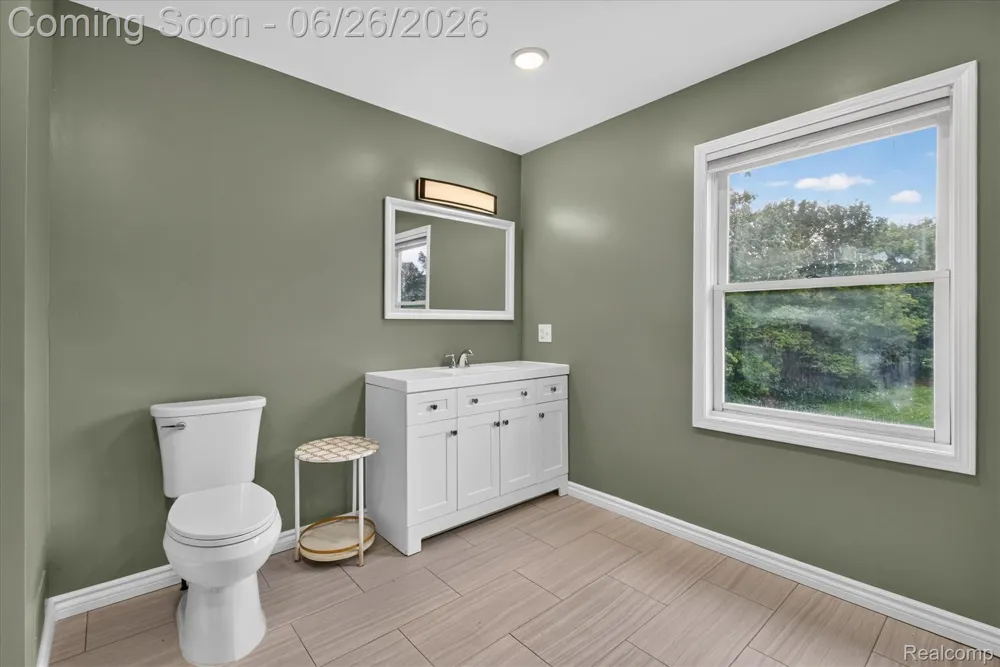8114 Chilson Road Hamburg Township, MI 48169