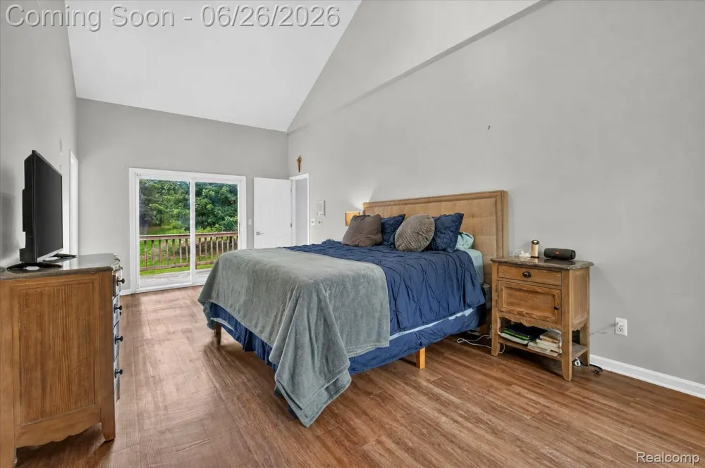 8114 Chilson Road Hamburg Township, MI 48169