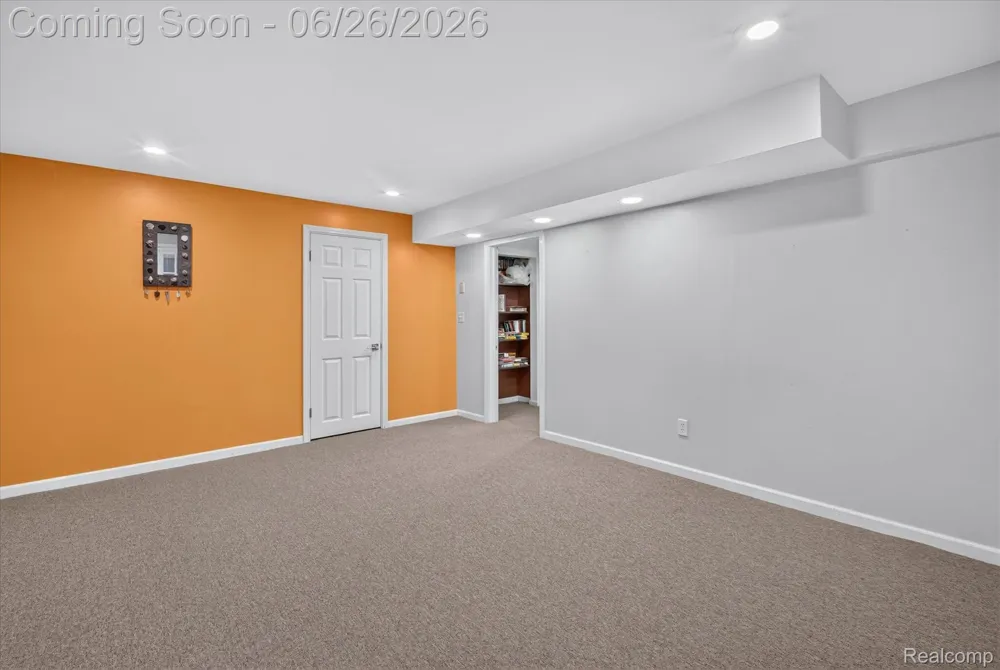 8114 Chilson Road Hamburg Township, MI 48169