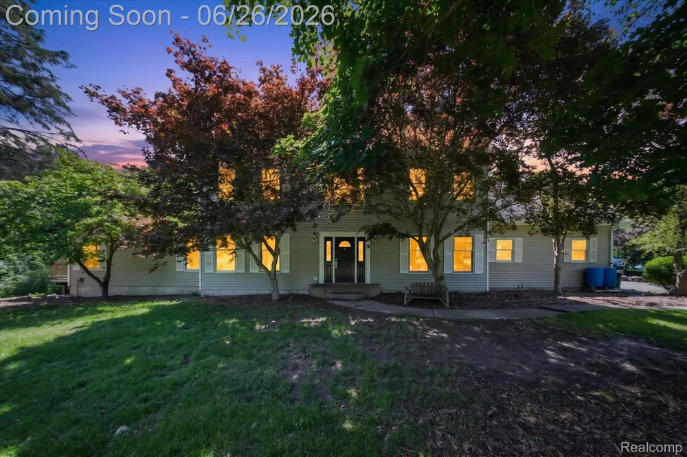 8114 Chilson Road Hamburg Township, MI 48169