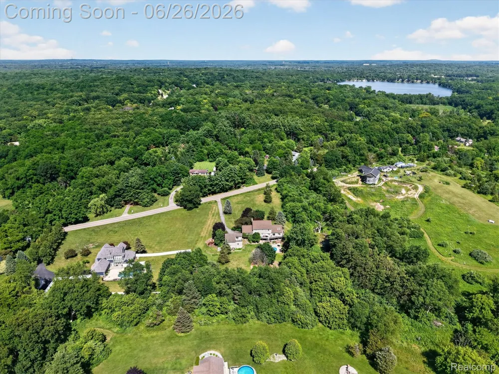 8114 Chilson Road Hamburg Township, MI 48169