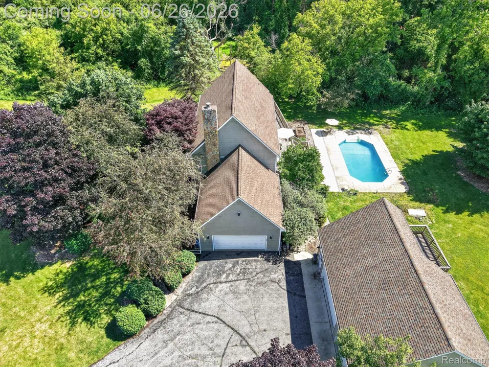 8114 Chilson Road Hamburg Township, MI 48169