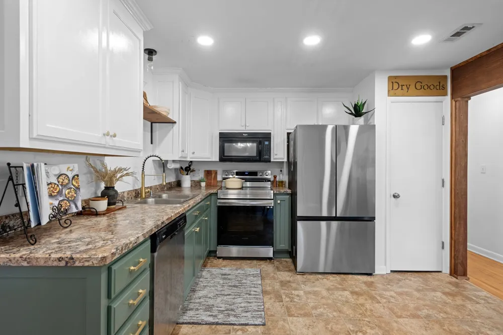 105 Billy Robb St Greenbrier, TN 37073