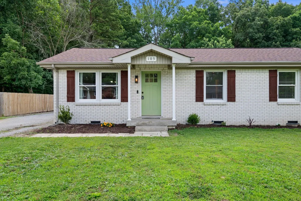 105 Billy Robb St Greenbrier, TN 37073