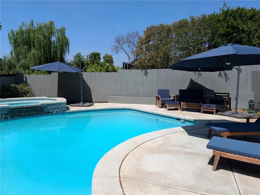5171 Vista Miguel Drive La Canada Flintridge, CA 91011