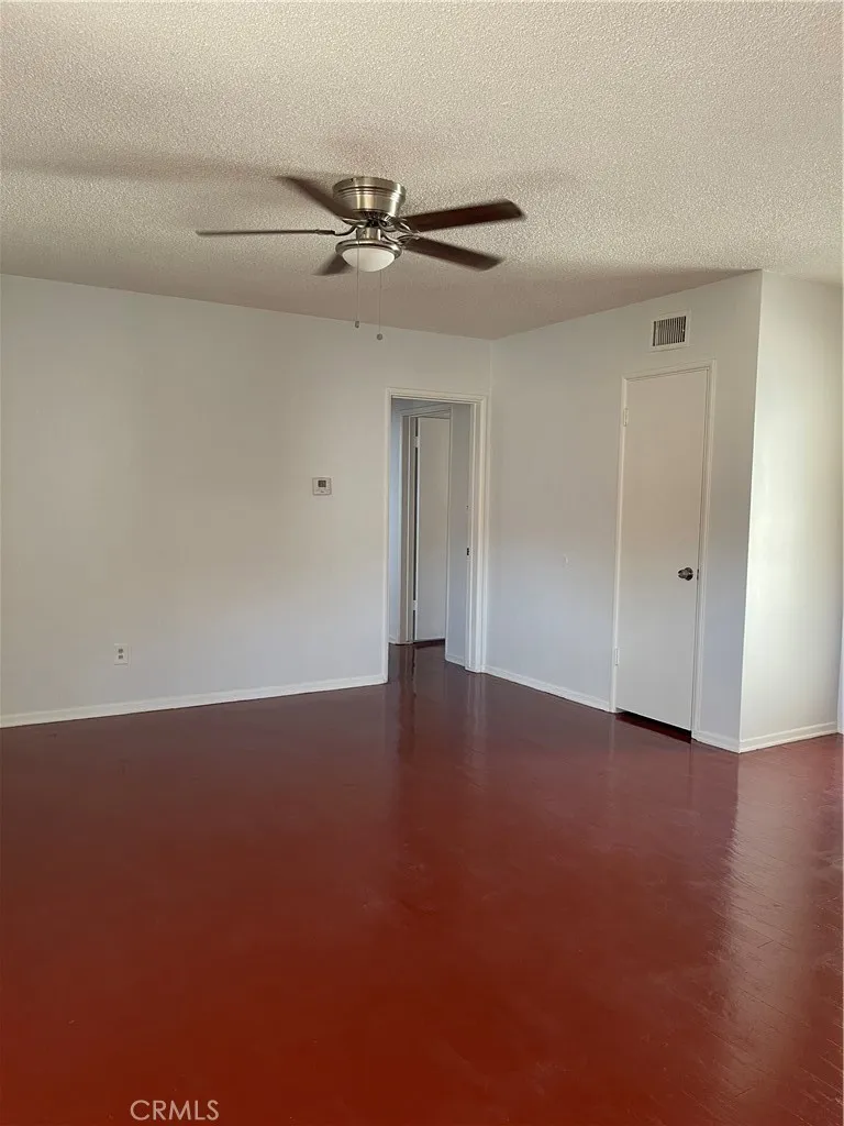 25437 Edgemont San Bernardino, CA 92404