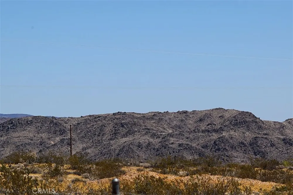 2675 Geronimo Trail Landers, CA 92285
