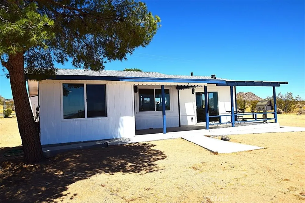 2675 Geronimo Trail Landers, CA 92285
