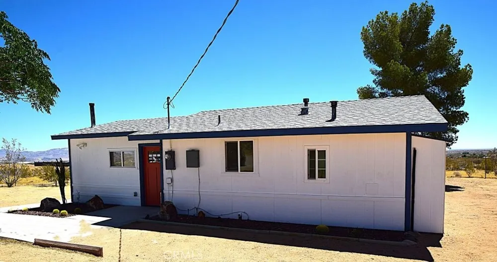 2675 Geronimo Trail Landers, CA 92285