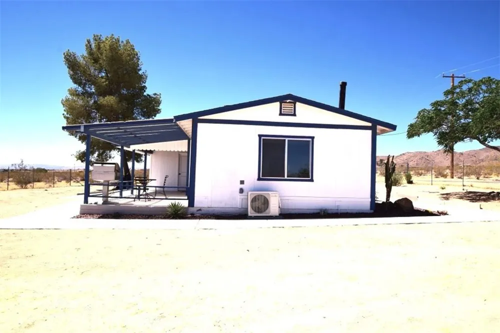 2675 Geronimo Trail Landers, CA 92285