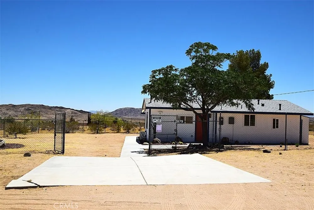 2675 Geronimo Trail Landers, CA 92285