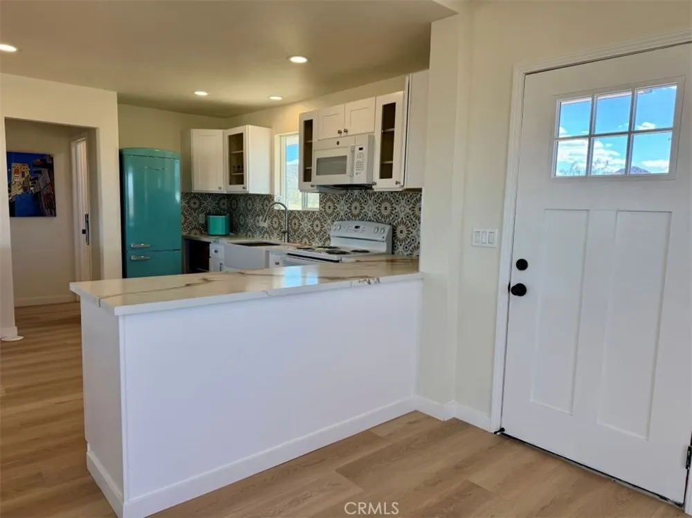 2675 Geronimo Trail Landers, CA 92285