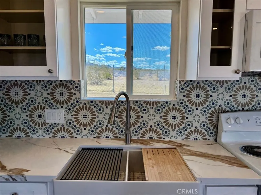 2675 Geronimo Trail Landers, CA 92285