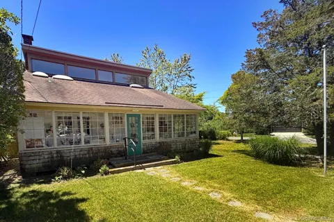 30 Edgemere Drive