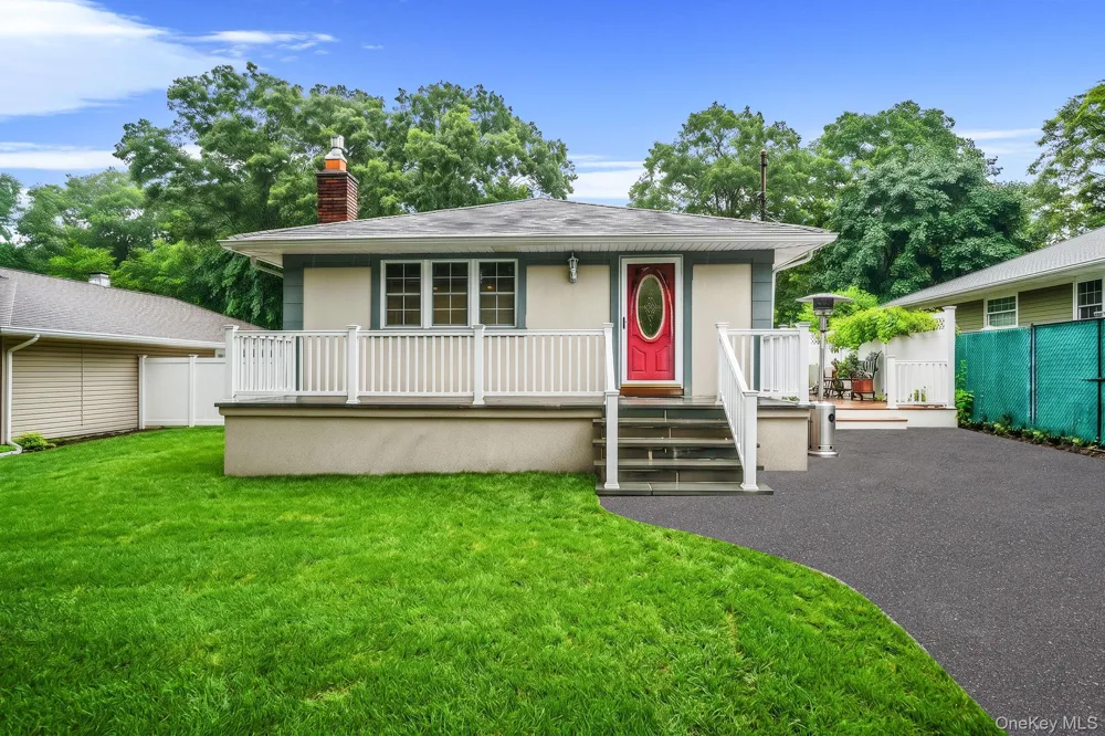 138 River Road Shirley, NY 11967