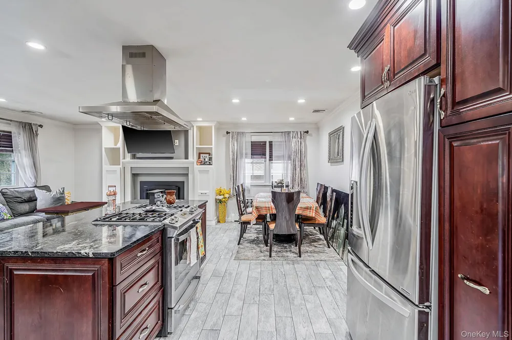 138 River Road Shirley, NY 11967