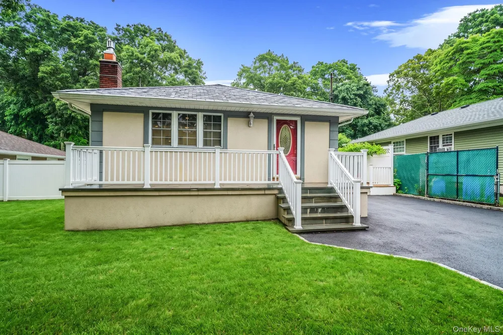 138 River Road Shirley, NY 11967