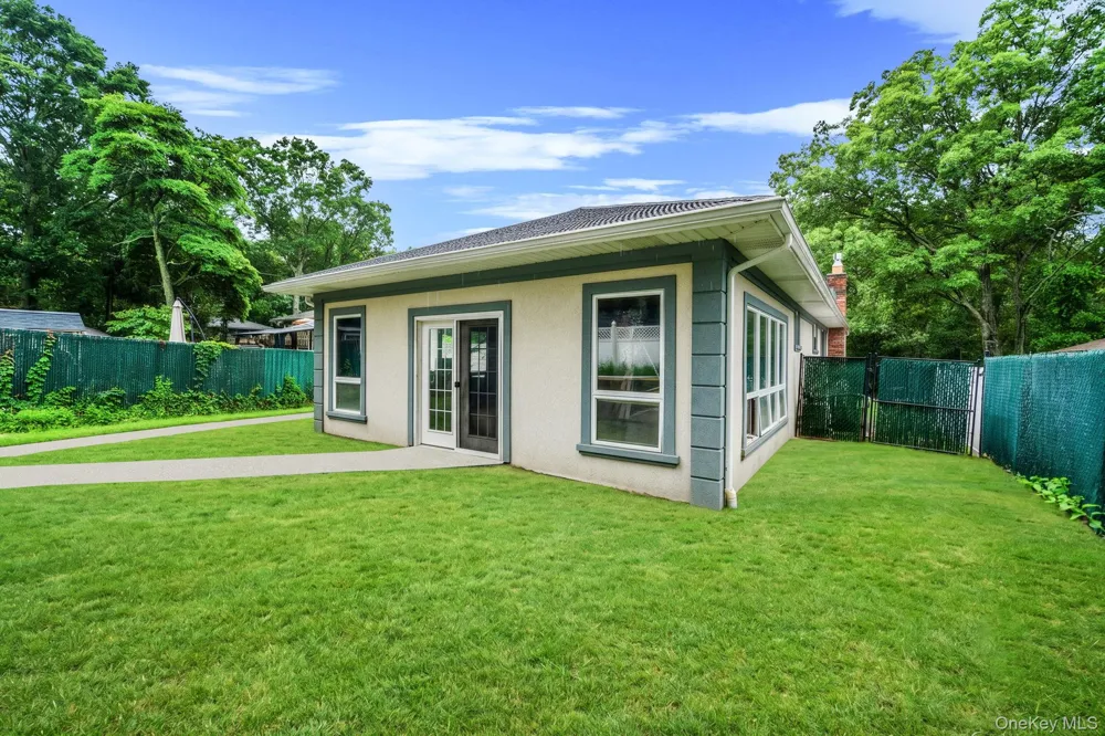 138 River Road Shirley, NY 11967