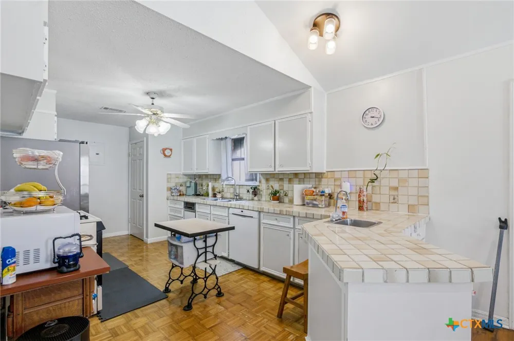 101 Maplewood Drive #20 Victoria, TX 77901