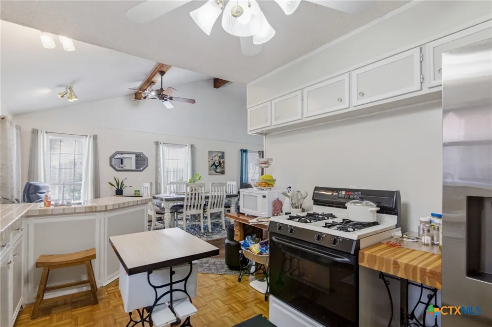 101 Maplewood Drive #20 Victoria, TX 77901