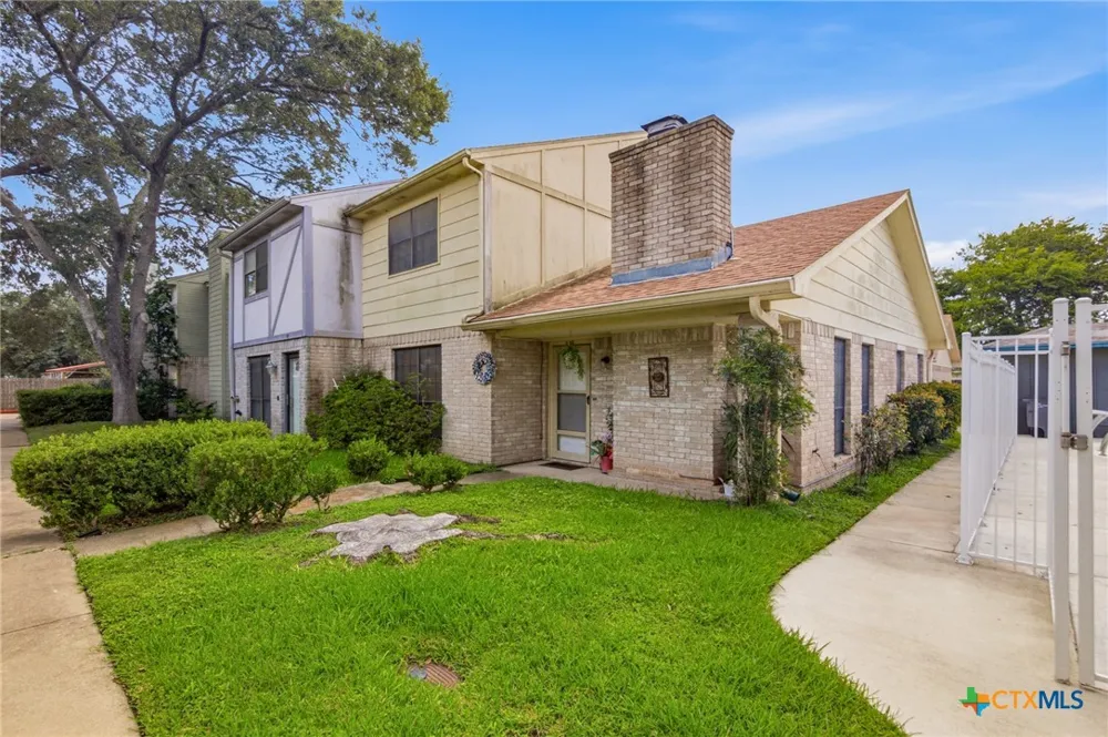 101 Maplewood Drive #20 Victoria, TX 77901