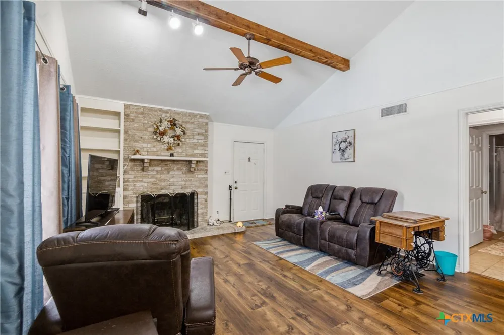 101 Maplewood Drive #20 Victoria, TX 77901