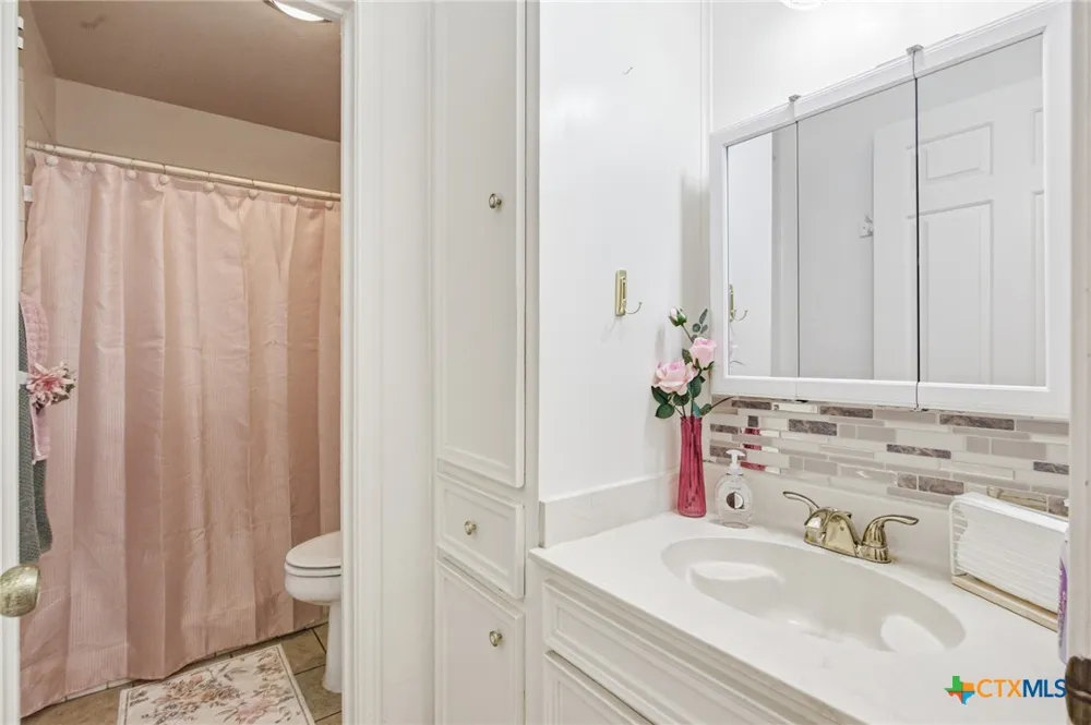 101 Maplewood Drive #20 Victoria, TX 77901