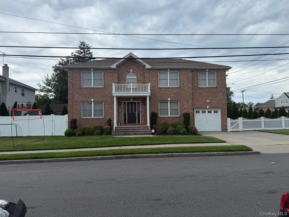264 Doherty Avenue Elmont, NY 11003