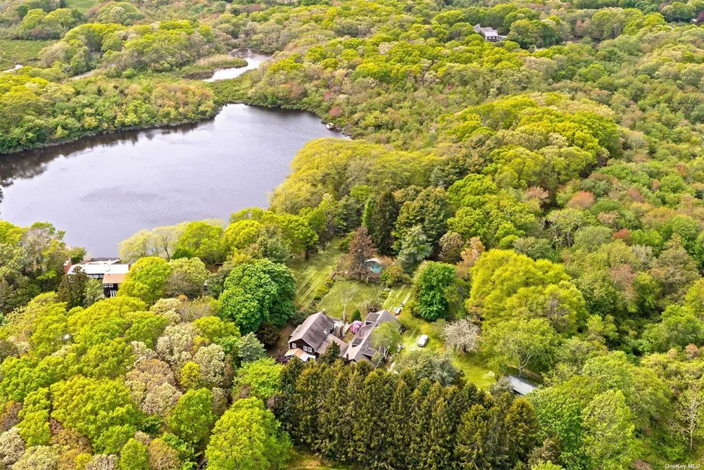 61 Lower 7 Ponds Road Water Mill, NY 11976
