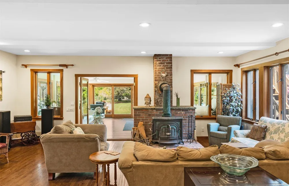 61 Lower 7 Ponds Road Water Mill, NY 11976